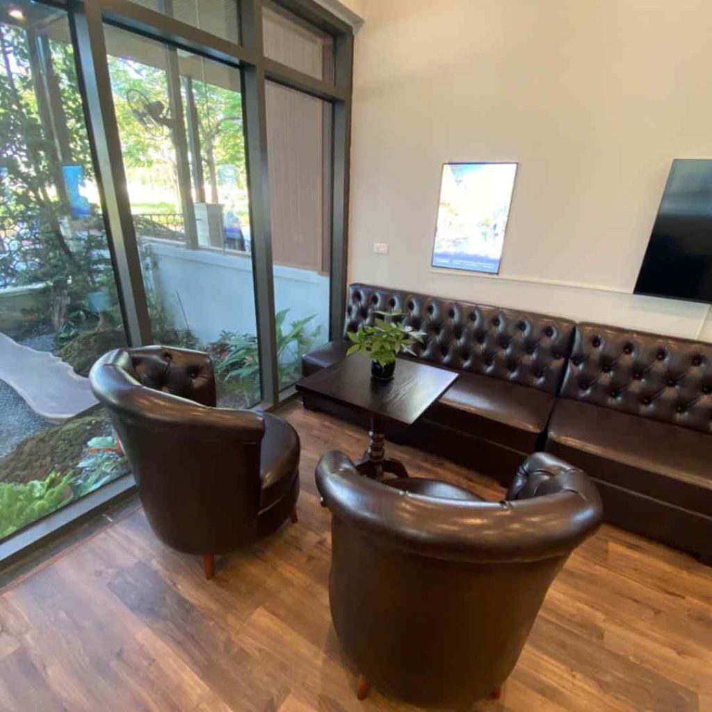 image_1764316230186_compressed