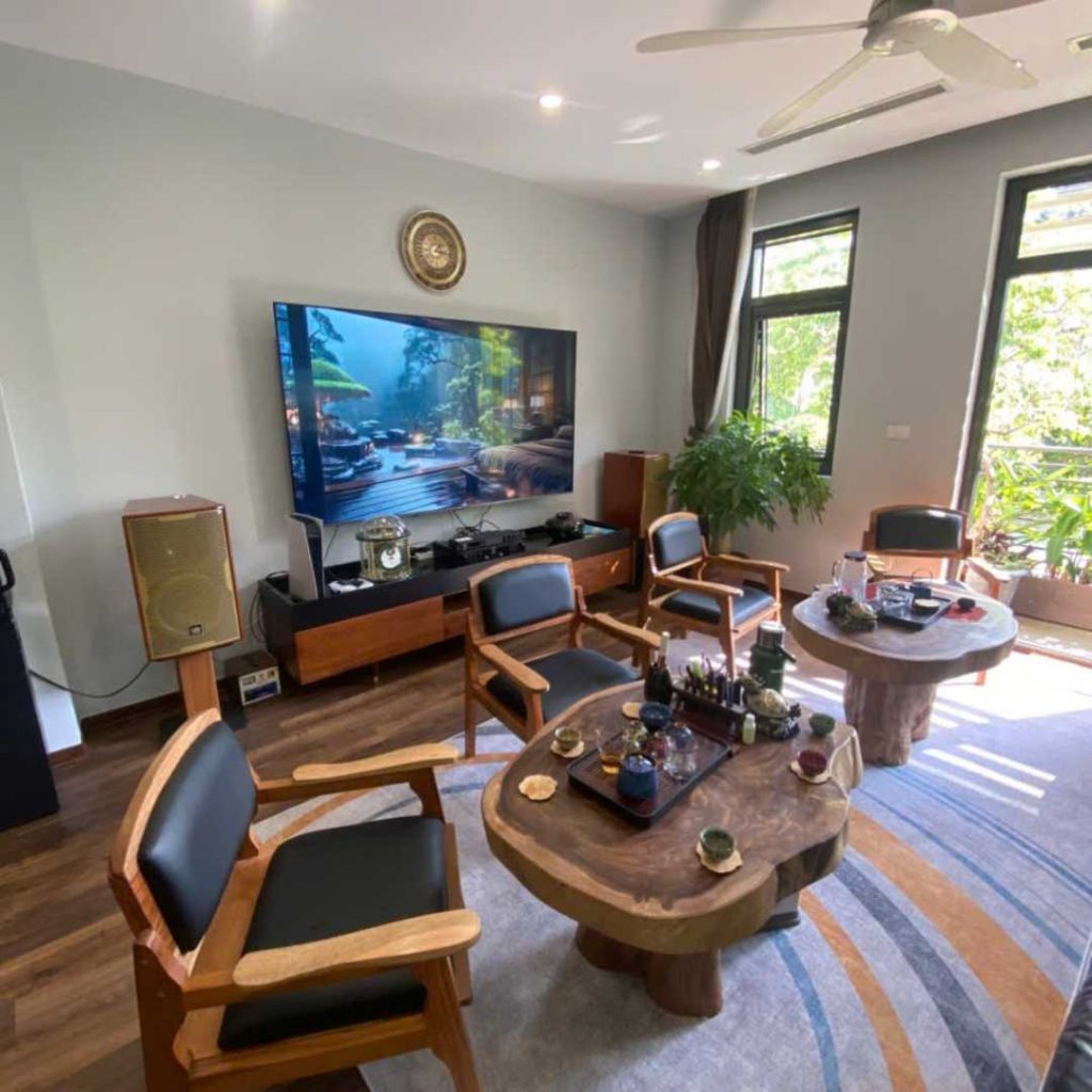 image_1764317379348_compressed